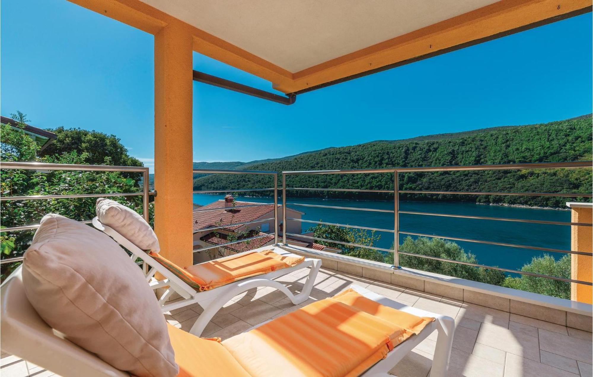Gorgeous Apartment In Labin With Kitchen Eksteriør bilde